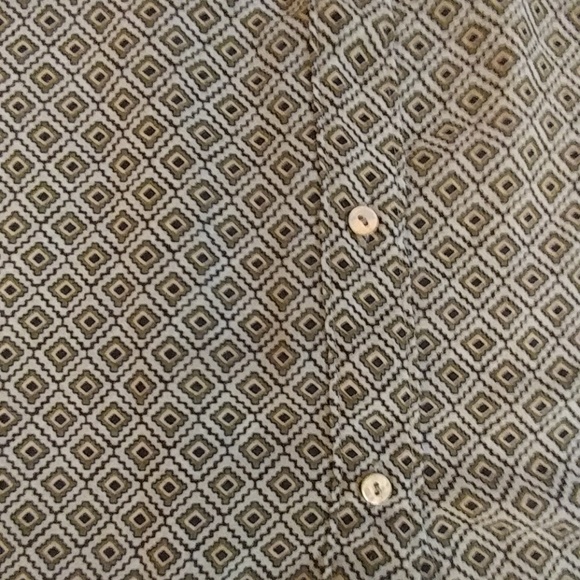 H&M SLEEVELESS BUTTON UP #### SPECTACULAR - Picture 5 of 8